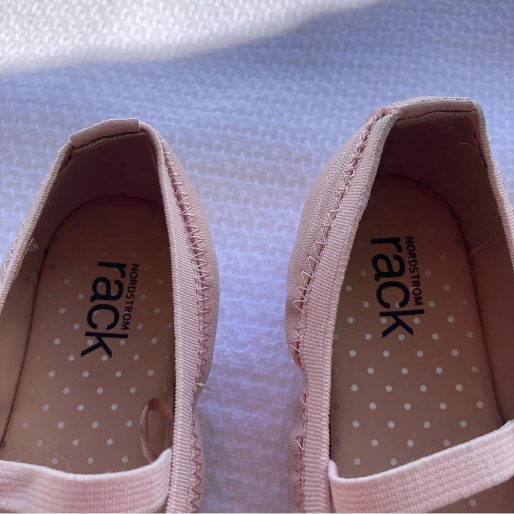 Nordstrom Rack  Pink powder Kids Shoes Size 10M